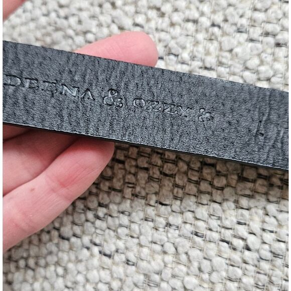 Nwt Black Leather Belt with Gold Accent - Picture 4 of 4